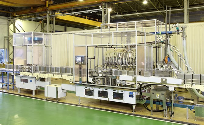 18L缶充填機、ロータリー式キャップシーミング機